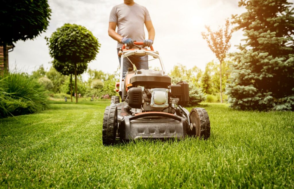 Why Combine Weed Control Methods in Landscaping Maintenance?